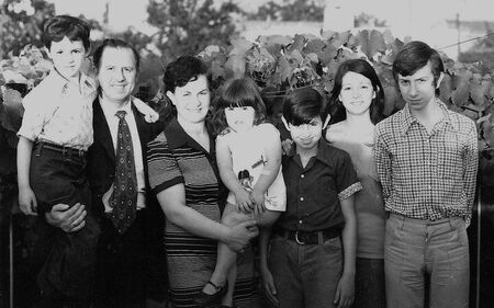 This a picture of Pt. Juan Carlos Avila and his family when he was president of the New Buenos Aires South Mission
Stanley Andrew Shellenberger
14 Apr 2011