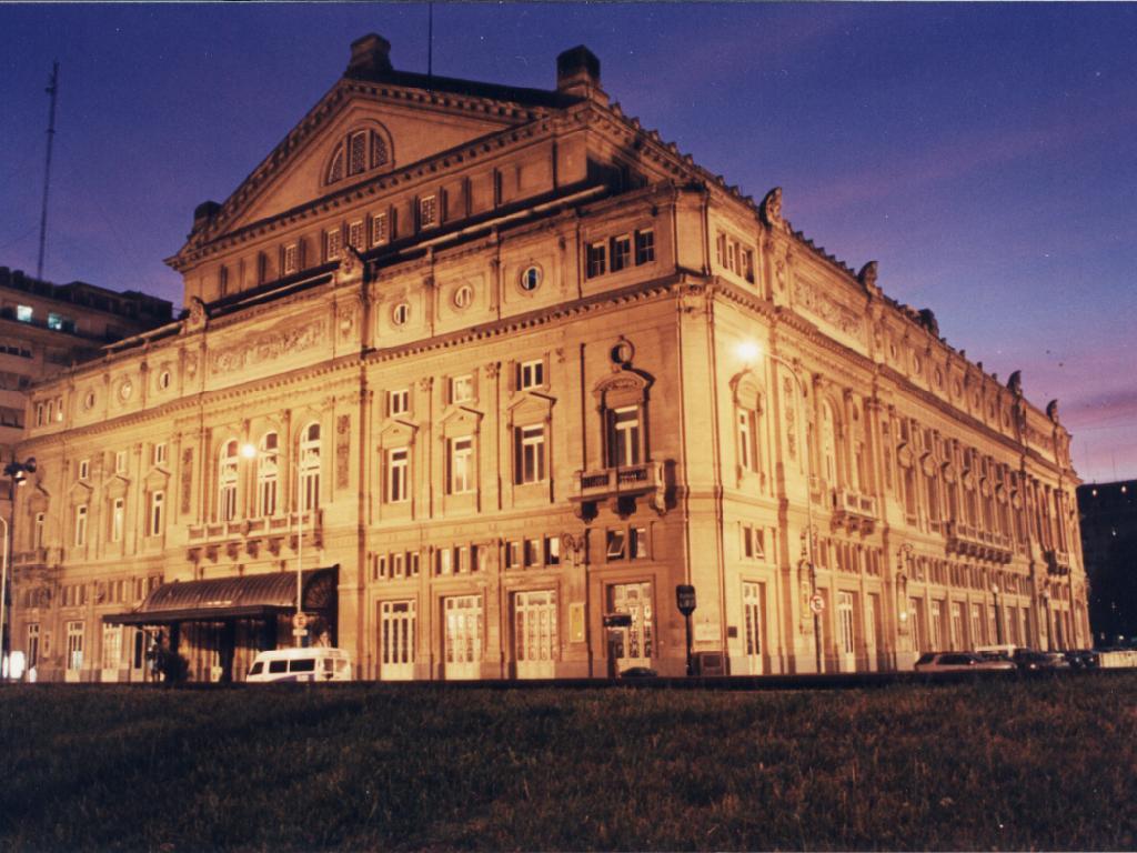 Teatro Colón at Sunset