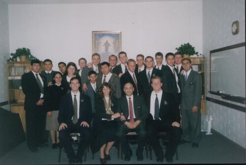 Nuevitos at the mission office with President Tidei
Matthew  Scott
11 Dec 2005