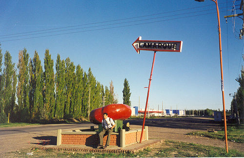 Tomato monument outside of Lamarque, Rio Negro.  Elder Diego Ortiz sitting next to it.
Jacob Stewart Tripp
03 Mar 2005