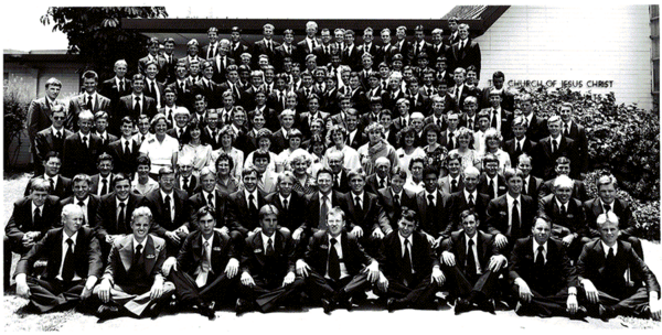 Group Photo in front of the Dianella Chapel January of 1979
Rob  Moon
04 Apr 2002