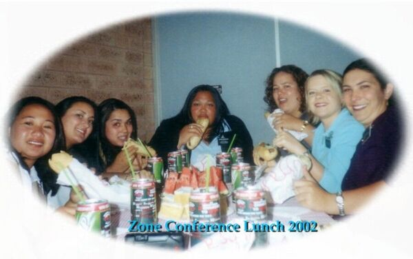 L-R Sisters Seve, Whitinui, Williams, Matautia, Kaufana, Scantlebury & Bailey
Akenese J Matautia
15 Sep 2003