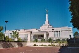 Perth Temple
Boyd  Ackerson
19 Apr 2004