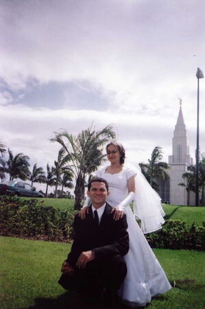 Eu e minha esposa, Sister Luz, selados no Templo de Campinas, em 21/11/2002
Odair José Ferreira  Viana
19 Mar 2004