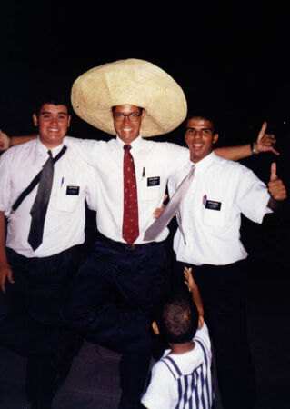 Elder G. Santos (Gordinho),Yo & Elder Soares.
Diego Caires Cardoso
05 May 2004