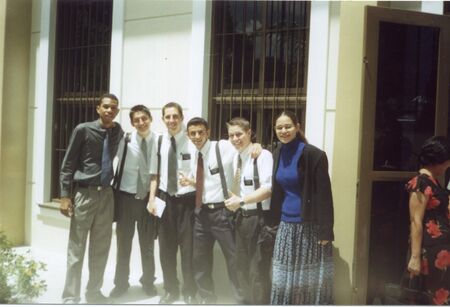 Essa foto foi tirada no fim de uma conferência do ano passado na capela de Parnamirim
Luiz Antonio Barbosa Tavares de Lucena
13 Jun 2004