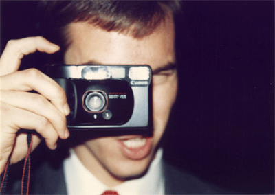 Elder David West and I exchange photo opportunities.
Scott  Cravens
03 May 2001