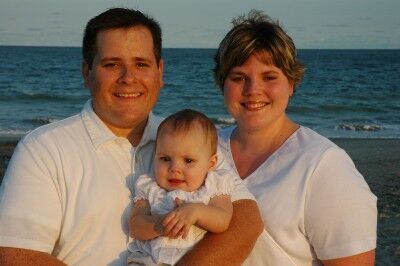 Our little family at Edisto Island, SC-Josh, Abby(11 mos.) and Erin
Erin  Axelson
20 Jul 2006