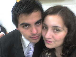Aqui estamos hace dos semanas en la boda de unos amigos.
Victor Javier Aravena
04 May 2007