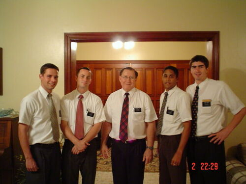 Maybe, it was the only time when we were four assistants for two weeks in the West mission or any other mission (E. Marsh, E. Mitchell, Pres. Platt, E. Gomez and E. Friess). The Quartet!!! December 2th 2003.
Ronniel De Jesus Gomez
18 Nov 2005