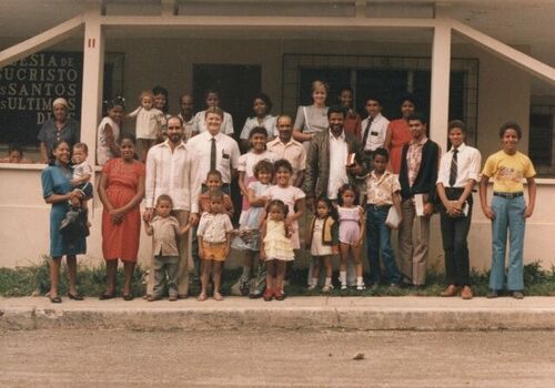 I ran into Pres Coombs. Seeing him prompted me to scan a couple of old mission photos
Mathew  Mower
03 Apr 2008