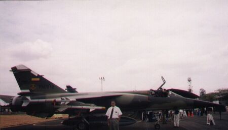 Aqui estoy en la FAE (fuerza aerea de ecuador).  esto era en Zona Este - Las Americas.
Angel O Hernandez
12 Nov 2003