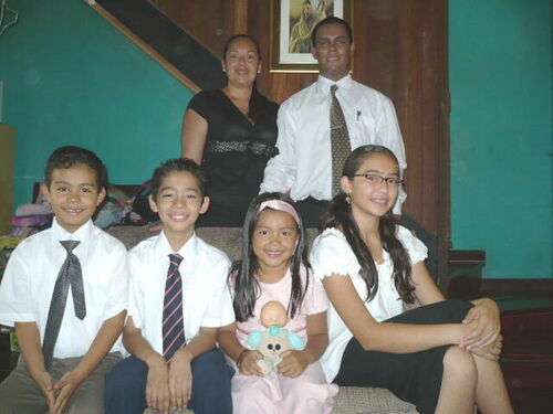 Esta es la familia de Sidney Ramirez de Costa Rica
Sidney  Ramirez
08 May 2008