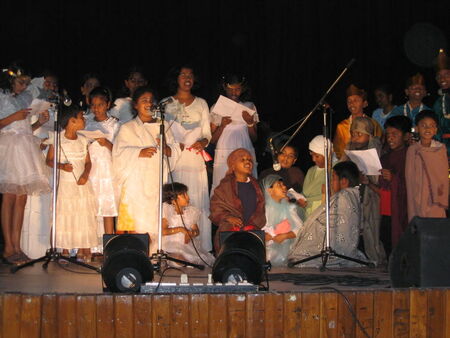The Hyderabad district Primary children singing carols - Photo courtesy by Elder Reynold Brown
menon sanjeev kumar
11 Jan 2006