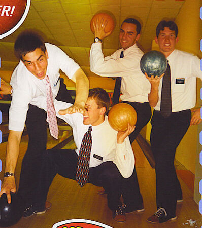 Bowling in Ancona
Andrew P. Cardon
30 Jul 2006