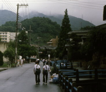 How many of us remember this walk from the eki?  Mission home is ahead on the left.
Brad  Goodwin
30 May 2006