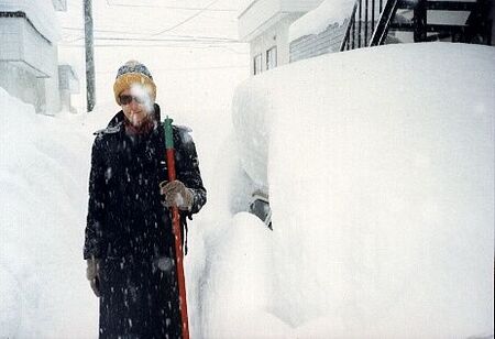 Shoveling snow in front of our apato in Wakkanai Feb 16, 1988. It had been snowing every day since before Christmas.
Mark  Bore
15 Nov 2001