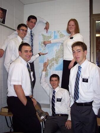 Elder Devin Eror, Sister Lisa Carter, Elder John Dunbar, Elder Nicholas Schenk, Elder Daniel Shumsky, Elder Tyrie Vella
Cheryl Vella
06 Sep 2006