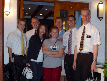 Pictures of Some currently serving missionaries and a recent convert.  From Left: Anderson 장로, Hegewald 장로, 김선화, Leah Clark, Tom Clark, Ballard 장로, Christensen 장로)
Tom  Clark
24 Aug 2004