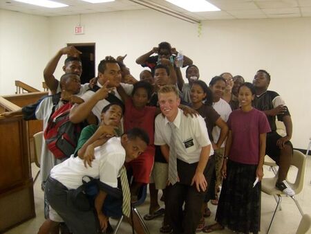 With a group of Marshallese members.
Justin Marvin Aiono
25 Nov 2007