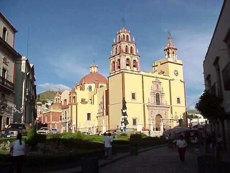 Beautiful Guanajuato
Richard Israel Ingram
13 Jan 2004