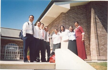 ESTAMOS EN LA CAPILLA DE GUELAGUETZA, DESPUES DE UN BAUTISMO. 25 DE FEBRERO DEL 2005.
FLOR ESPERANZA SILVA DE RODRIGUEZ
08 Mar 2007