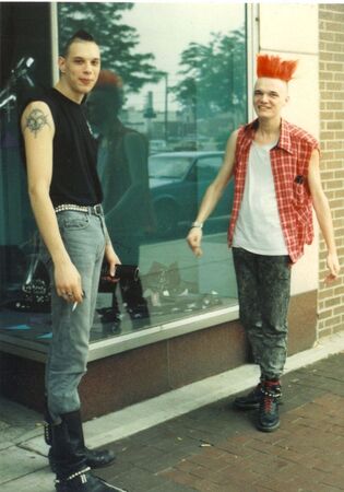 Punk rockers loitering outside Noir Leather in Royal Oak, Michigan (1989).
Daryl  Johnson
17 Feb 2012