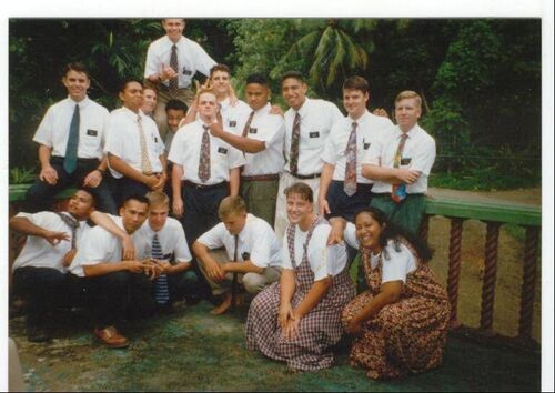 Thanksgiving in Moen Chuuk, to my right is Elders Gali, Gay, to my left is Elders Galbreath & Hawkes (Elder Pinewa!)...and middle is Elder Tuha and on top of him is Elder (Pwipwi) Hales and Sistes Kelly & Tufuga.
Kinania F Fangupo
17 May 2003