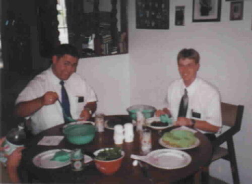 Elder Loesevit'z Greenie Meal at the Thelander's home w/ Elder Howard
Michael A. Loesevitz
20 Apr 2003