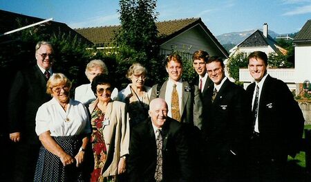 President and Sister Olson, The Lloyds, Elders Thompson, Just, Balzen, and Pond.
+ two members.
Allen  Balzen
20 Mar 2006