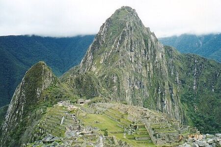 Machu Picchu
Jonathan M Lowe
29 Apr 2001