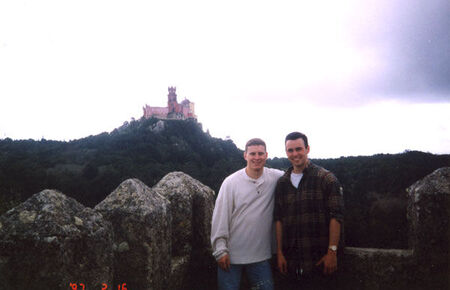 Elders Amezcua & Anderson in Castelo Dos Mouros looking on the Palace
Daniel Craig Amezcua
28 Mar 2006