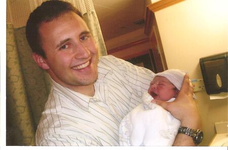 3 hrs old
Michael and Katie Southam
25 Oct 2007