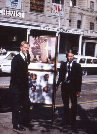 Street Boards in downtown Johannesburg in 1968. Elders Brian Anderson and Frank Carter
Brian  Anderson
01 Dec 2006