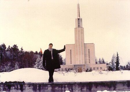 Elder Bryan Chapman in front of the Temple in 1980.  Back then, there were only two temples in Europe and everyone came to Zollikofen from all over Europe. Fun times!
Bryan  Chapman
07 Oct 2009