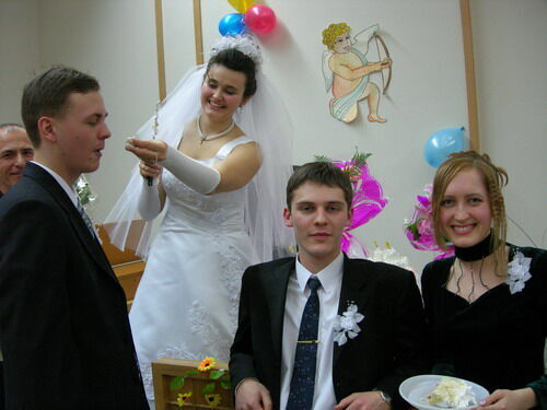 also on their wedding day . . .
Carrie  Linscott
14 Feb 2006