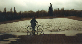 Gorlovka was originally opened from the Kiev Mission - Elder Griffiths on bike in front of statue.
Rex  Griffiths
10 Apr 2005