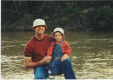 Taken in Edmonton in the River valley by my wife Michelle as we went for a family walk.
Steven Mark Woodruff
09 Sep 2004