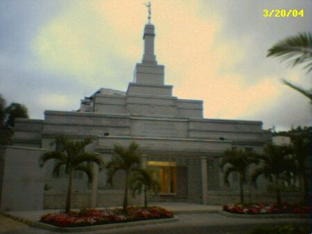 TEMPLO DE VENEZUELA
Gilmer Antonio Hernandez
06 Apr 2004