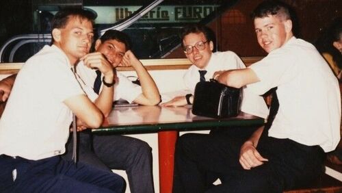 Elder Ratcliff, Elder Miller, Elder Jones, Elder Raga. Pizza Hut. C.C. costa Verde. Maracaibo. 1990
Jose Concepcion Raga Zambrano
20 May 2003