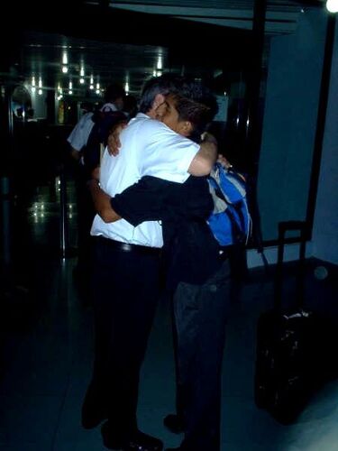 En el aeropuerto por la salida de los misioneros norteamericnaos del pais el domingo 23 de octubre de 2005.
Familia Padilla
26 Oct 2005