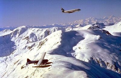 DeHavilland Beaver Floatplane with Alaska Airlines Boeing 737-200 Jet (circa 1980's)
Mark  Wright
14 Oct 2001