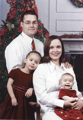 Our Family Picture for Christmas 2002.
Danny  Holthe
19 Jan 2003