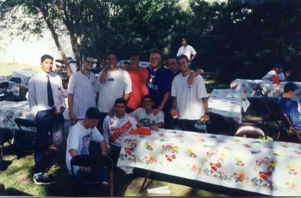 Actividad del dia de Navidad 1997
Fernando  Galindez
07 May 2003