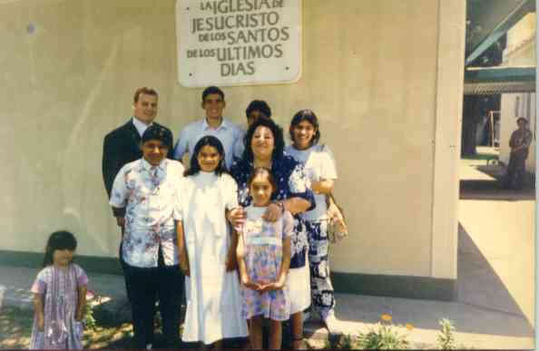 Con Elder Thorpe bautisamos a parte de la Flia de Gladis Genuario. esto fue en Guernica Febrero de 1997
Fernando  Galindez
07 May 2003