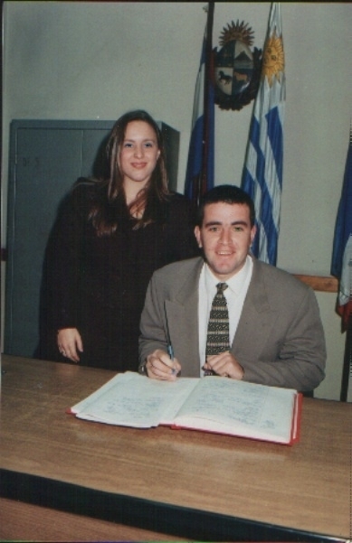 7 de julio 2000 Esa mañanan en el registro civil a la tarde viajamos a Buenos Aires Al templo, el de montevideo aun no estaba terminado
Diego  García Campagne
05 Aug 2003