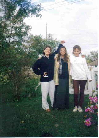 junto a mis hermanitas... en su casa (flia Lopez en Tristan Suarez
Ilse  Alvarez
09 Feb 2006