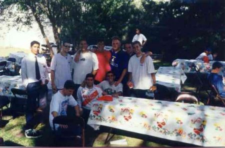 Actividad del dia de Navidad 1997
Fernando  Galindez
07 May 2003
