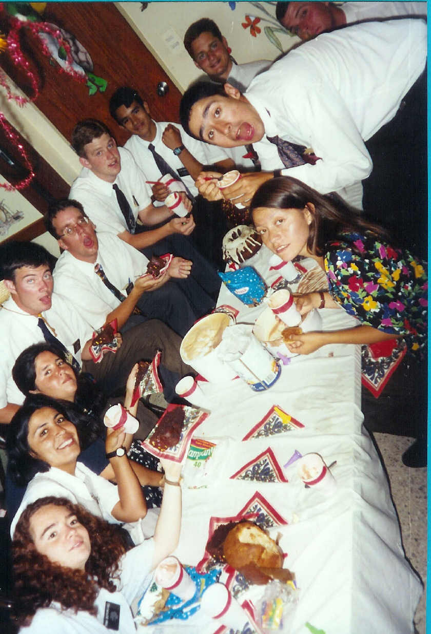 Zone Mercedes at Christmas 1997
Webmaster Team
18 Aug 2004