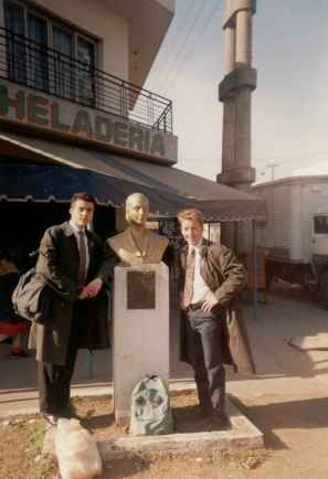you could get pritty creative taking pictures of the Peron Statues. (standing behind and having real arms come out and picking their nose...etc...) but we just posed here with Eva. This was in Villa Amelia near the home of the Salembenni Flia.
Joshua  Frazier
19 Jan 2005